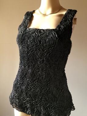 Cocomo Black Rosette Textured Sleeveless Tank Medium